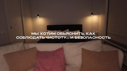 Няшка сосет пальчик и дрочит свою писечку, только бы кончить
