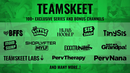 Новый порно сборник от сайта TeamSkeet – попробуй не кончить
